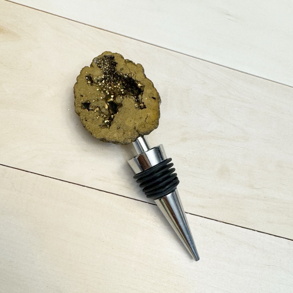 Crystalline Bottle Stopper By Everly Quinn